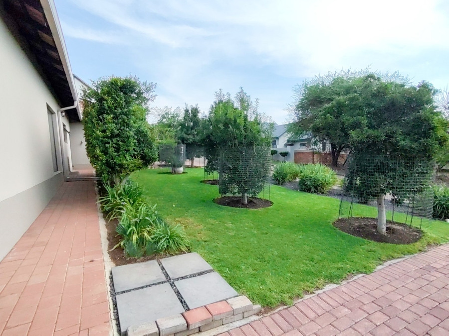 3 Bedroom Property for Sale in Seasons Lifestyle Estate North West
